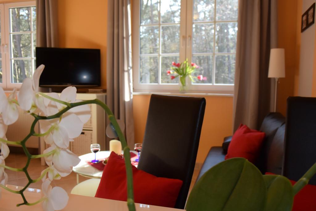 Ferienapartments Urlaub Und Meer Kuehlungsborn Exterior photo